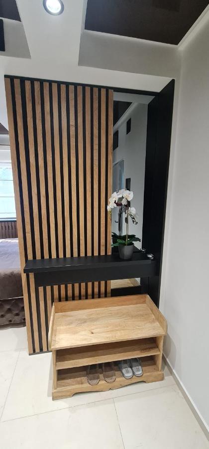 Design Apartment Platinium Spa Lux 5 Star "Havana" Completely Private Wellness & Spa Free Included Sauna & Jacuzzi & Salt Wall & Fire Place & 3D Ceilings & Business Wifi & Netflix & Keyless Code Entry & Full Smart App & Secure 2 Parking Place Ćuprija Exterior foto